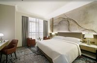Spacious Haram View Room - King Bed and Sofa Bed