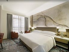 Spacious Haram View Room - King Bed and Sofa Bed
