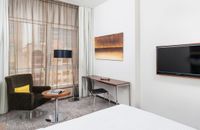 Centro Room - Queen Bed