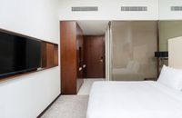 Centro Room High Floor – Queen Bed