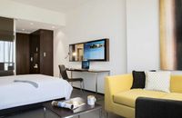 Centro Room - Queen Bed