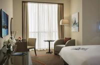 Guest Room-King Bed