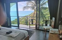 ROOM B8