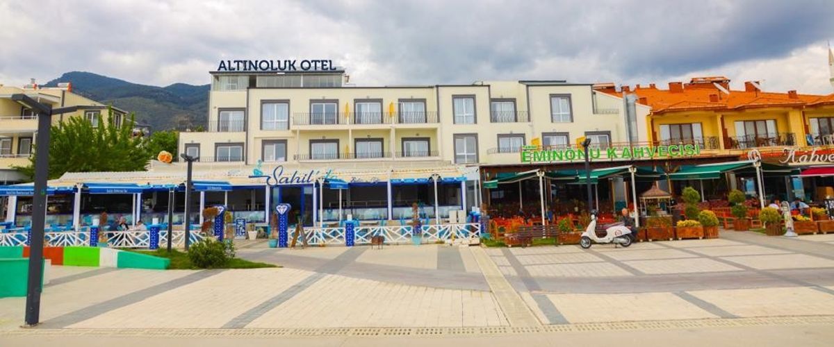 Altinoluk Hotel
