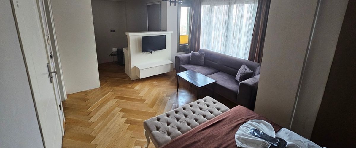 Leader Mansion Hotel & Suite