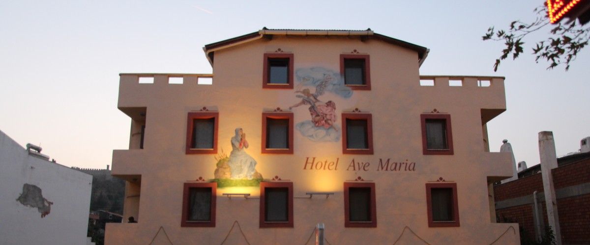Ave Maria Hotel