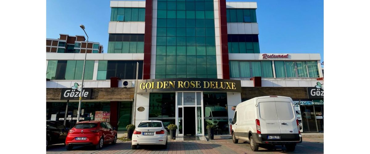 Golden Rose Deluxe Hotel