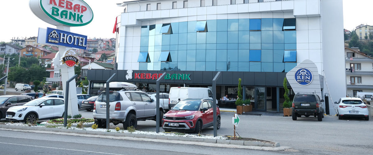 Ren Business Hotel