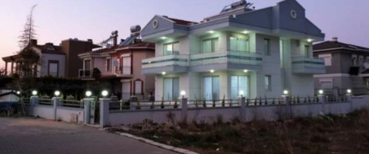 Blue House Villa