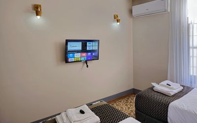 Uyu Room Hotel · 4