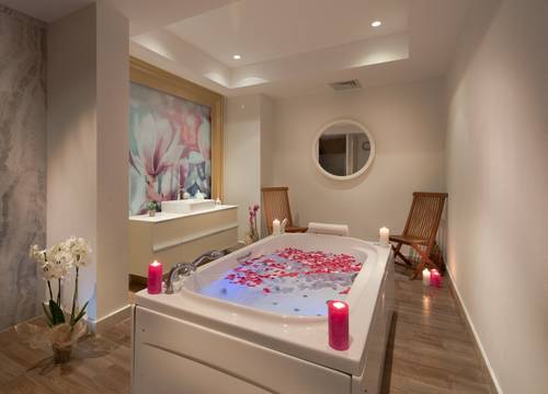 turkey/afyon/korelthermalresortclinicspaff13e667.jpg