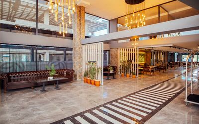 Grand Cakiroglu Hotel · 4
