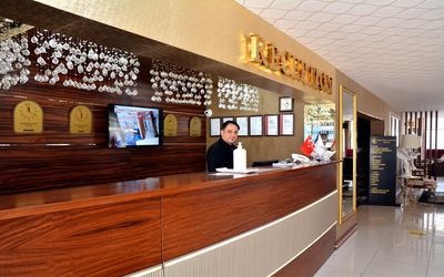 Business Grand Hotel · 5