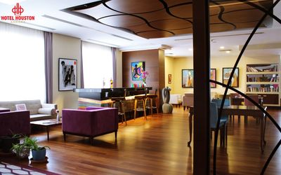 Hotel Houston · 4