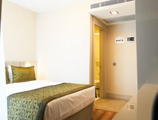 JUNIOR DELUXE ROOM