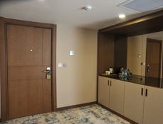 Suit room
