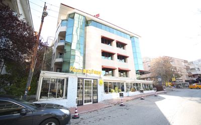 Grand Nora Hotel · 3