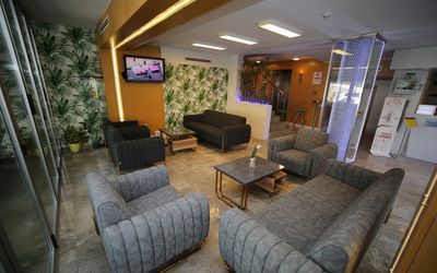 Grand Nora Hotel · 4