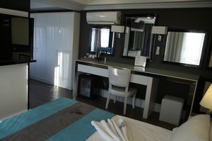 turkey/ankara/themarapalacee896b596.jpg
