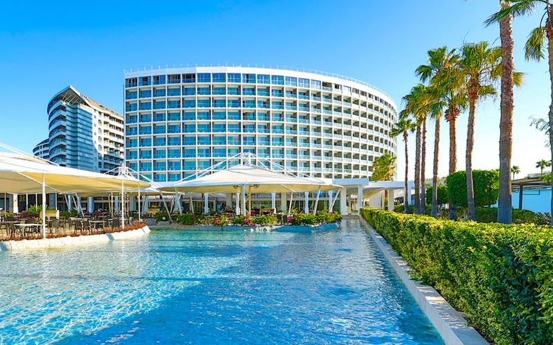 Crystal Centro Lara · 1