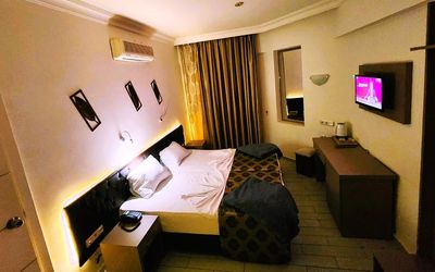 Cleopatra City Hotel · 4
