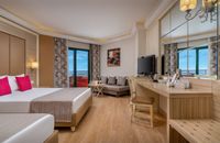 Standard Zimmer - seitlicher Meerblick