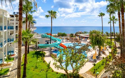 Eflina Resort Hotel&Spa · 3