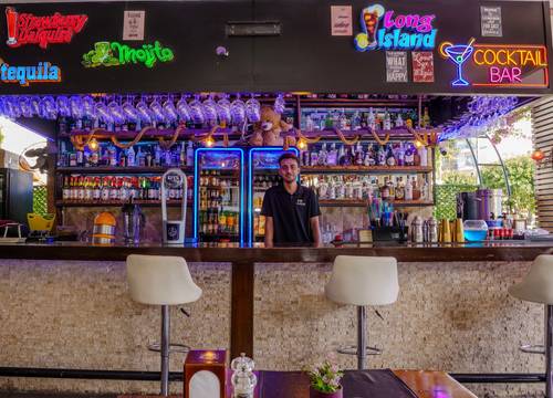 turkey/antalya/alanya/kleopatrabluehawaihotelcb3d32c5.jpg