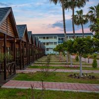 Lord Marina Hotel & Bungalows