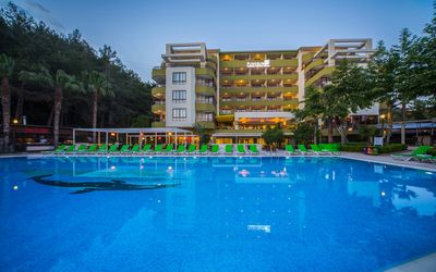 Miarosa İncekum Beach Otel · 4