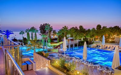 Sealife Buket Beach & Resort · 3
