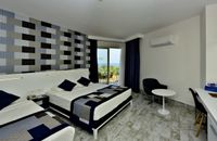 Standardzimmer – seitlicher Meerblick