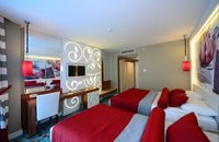 Standart Oda Kısmi Deniz Manzaralı