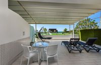 Geräumiges Zimmer mit Meerblick