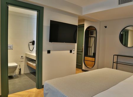 turkey/antalya/antalyamerkez/inthemiddlehotel476b9c9f.jpg