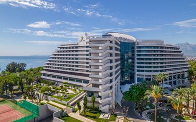 Rixos Downtown Antalya - The Land Of Legends Access · 3