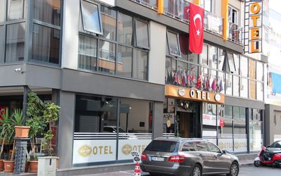 Comfort Başaran · 4