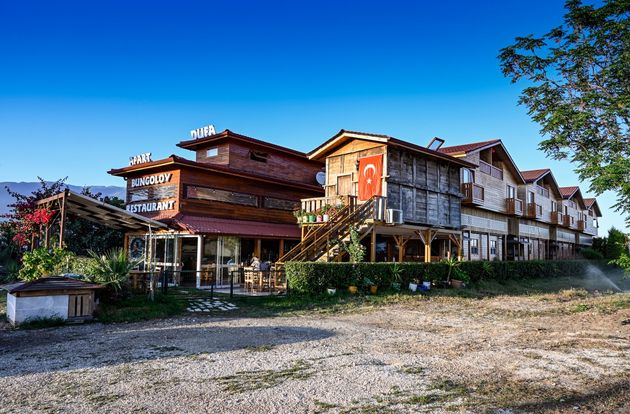 turkey/antalya/demre/dufabungalovapartrestaurant0182816b.jpg
