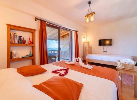 turkey/antalya/demre/istladatasevapart2b311e59.jpg