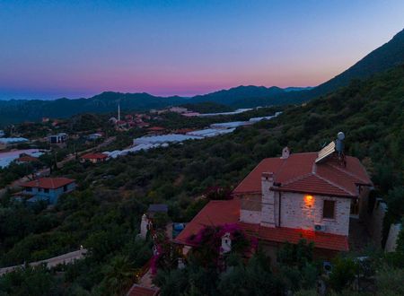 turkey/antalya/demre/istladatasevapartb699ef78.jpg
