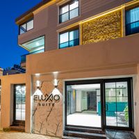 Eluxio Suite Hotel