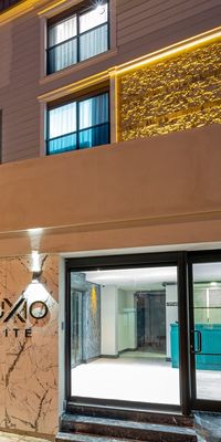 Eluxio Suite Hotel