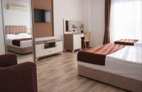 Тройна стая с балкон