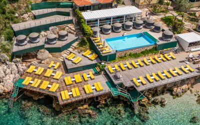 Green Beach Hotels · 3