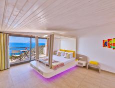 Chambre Double Supérieure avec Balcon et Vue sur Mer