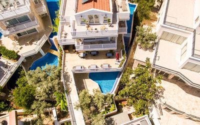 Saray Suites Hotel · 3