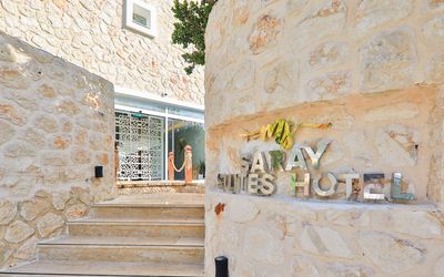Saray Suites Hotel · 4