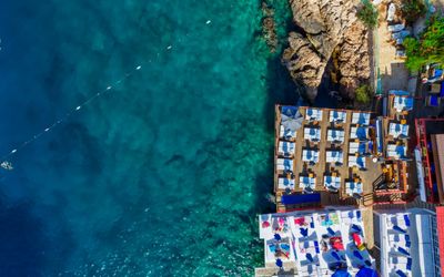 Sea View Hotel · 5