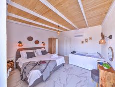 Deluxe Villa Luna