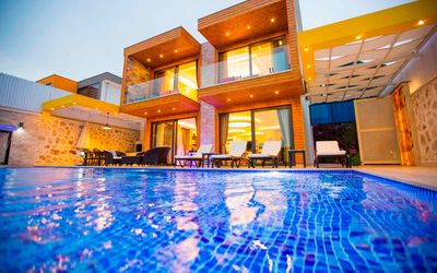 Villa Secret · 3